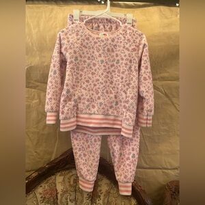 Cozy Pink Patterned Kids Pajamas